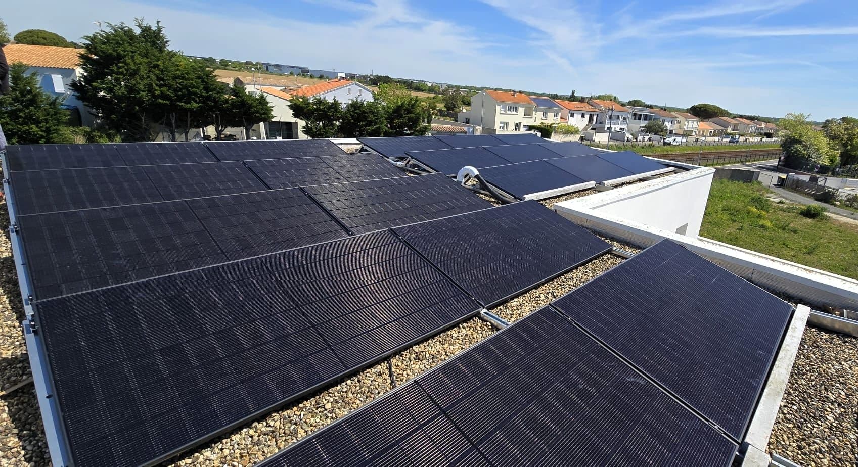 Installation 9,5 kWc - Toit plat - Angoulins